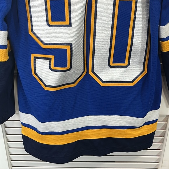 St. Louis Blues size medium  Fanatics excellent condition. Preowned. - Picture 7 of 7
